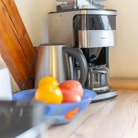 Karkonoszek 10 * Jelení Hora