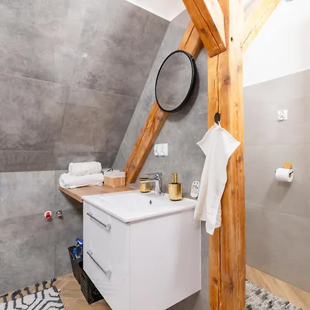 Karkonoszek 10 Jelení Hora