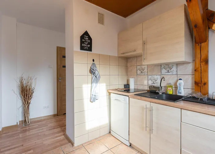 Karkonoszek 10 * Jelení Hora